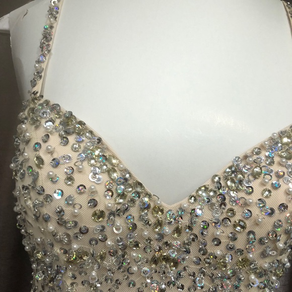 Sean collection GORGEOUS dazzling prom dress - Picture 7 of 8